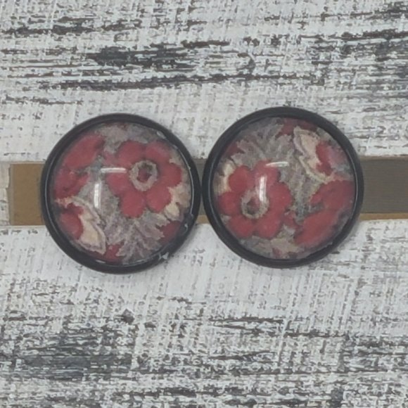 Earrings - Picture 6 of 16